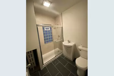 1009 S 35th St, Milwaukee, WI 53215 - Photo 10