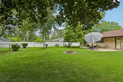 W151N6887  Glenview Dr, Menomonee Falls, WI 53051 - Photo 36