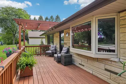 W151N6887  Glenview Dr, Menomonee Falls, WI 53051 - Photo 8