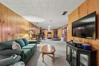 W151N6887  Glenview Dr, Menomonee Falls, WI 53051 - Photo 28