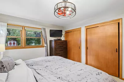 W151N6887  Glenview Dr, Menomonee Falls, WI 53051 - Photo 20