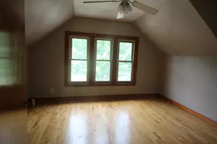 1624 S 56th St St, West Allis, WI 53214 - Photo 12