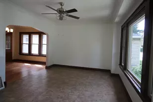 1624 S 56th St St, West Allis, WI 53214 - Photo 2