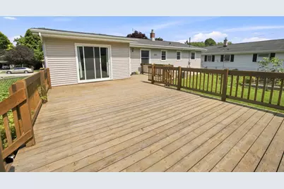 1367  Balsam Pl, West Bend, WI 53095 - Photo 32
