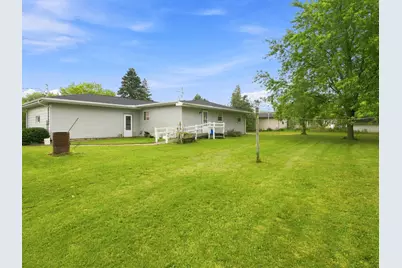 4936 S Business Dr, Wilson, WI 53081 - Photo 10