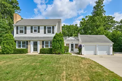 7620 W Drexel Ave, Franklin, WI 53132 - Photo 1