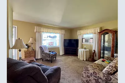 7954  47th Ct, Kenosha, WI 53142 - Photo 2