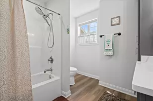 572 Cedar Bluffs Way, Slinger, WI 53086 - Photo 18