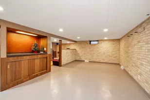 4537 N 101st St, Wauwatosa, WI 53225 - Photo 14