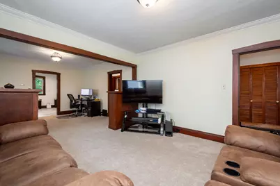 2111  74th St, Kenosha, WI 53143 - Photo 4