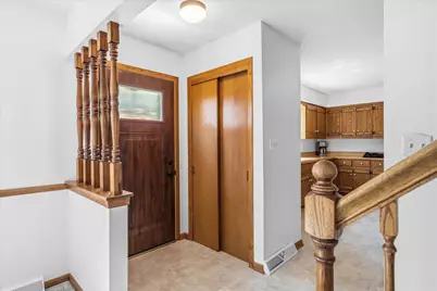 540 W Norport Dr, Port Washington, WI 53074 - Photo 10