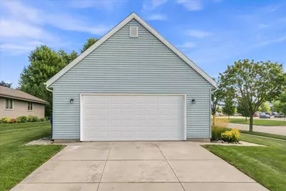 540 W Norport Dr, Port Washington, WI 53074 - Photo 24
