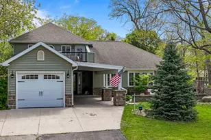 1069 Sauganash Dr, Fontana, WI 53125 - Photo 1