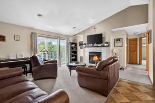 677 Wood River Ct, West Bend, WI 53095 - Photo 8