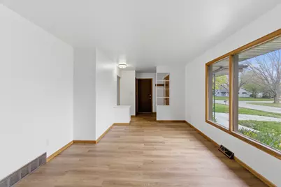 5314 W Nokomis Rd, Brown Deer, WI 53223 - Photo 6