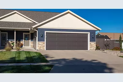 1901  Prairie Pl, Holmen, WI 54636 - Photo 2