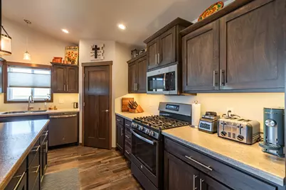1901  Prairie Pl, Holmen, WI 54636 - Photo 12