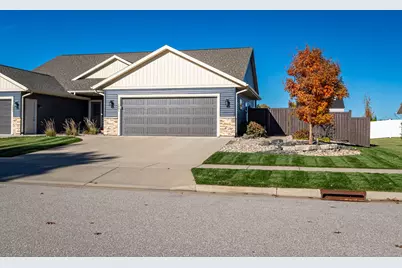 1901  Prairie Pl, Holmen, WI 54636 - Photo 1