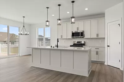 1746  Whalen Dr, Oconomowoc, WI 53066 - Photo 2