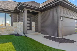 1283 Wild Rye Ln, Oconomowoc, WI 53066 - Photo 2