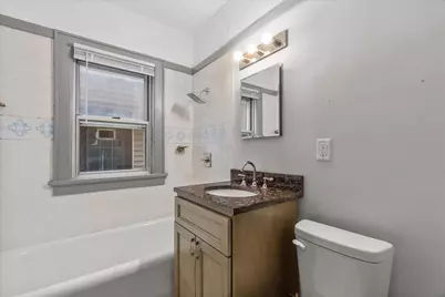2031 W Pierce St #2037, Milwaukee, WI 53204 - Photo 8