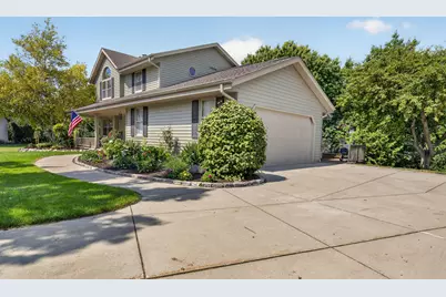 N103W16730  Calico Ct, Germantown, WI 53022 - Photo 2