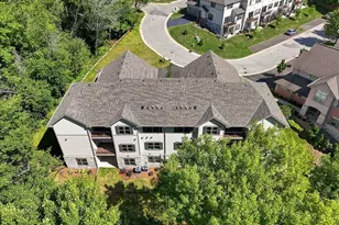 255 Aerie Cir, Brookfield, WI 53045 - Photo 6