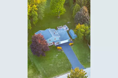 S77W26575  Crestview Ct, Vernon, WI 53189 - Photo 4