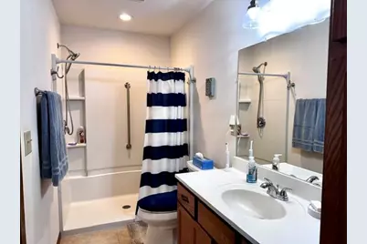 S77W26575  Crestview Ct, Vernon, WI 53189 - Photo 16