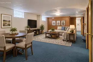 542 E Van Beck Ave, Milwaukee, WI 53207 - Photo 24