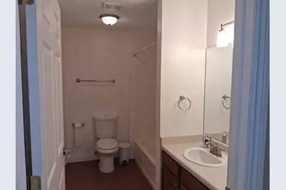 596  Pewaukee Rd #C, Pewaukee, WI 53072 - Photo 14