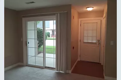 596  Pewaukee Rd #C, Pewaukee, WI 53072 - Photo 8