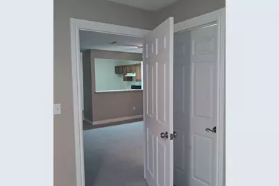 596  Pewaukee Rd #C, Pewaukee, WI 53072 - Photo 10