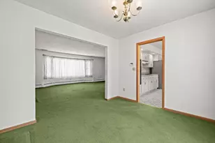 3628 Country Ln, Racine, WI 53405 - Photo 8