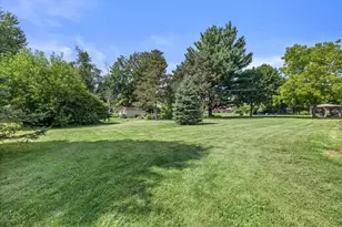 3628 Country Ln, Racine, WI 53405 - Photo 34