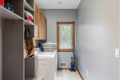 1600  Starbridge Dr, Brookfield, WI 53005 - Photo 28