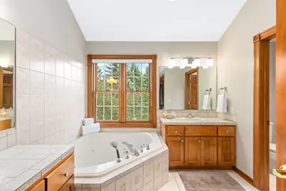 1600  Starbridge Dr, Brookfield, WI 53005 - Photo 32