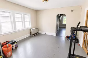 1953 S 5th Pl, Milwaukee, WI 53204 - Photo 8