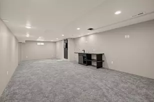 7201 Longmeadow Rd, Madison, WI 53717 - Photo 32