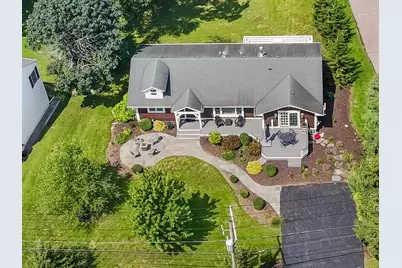 962  Shabbona Dr, Fontana, WI 53125 - Photo 26