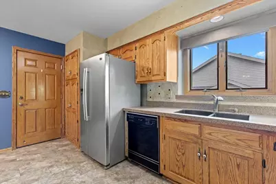 1222  Hidden Fields Dr, West Bend, WI 53095 - Photo 18