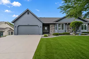 1222 Hidden Fields Dr, West Bend, WI 53095 - Photo 50
