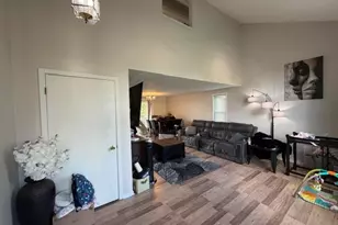 885 S Imperial Dr, Hartland, WI 53029 - Photo 28