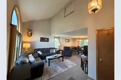 885 S Imperial Dr #889, Hartland, WI 53029 - Photo 10