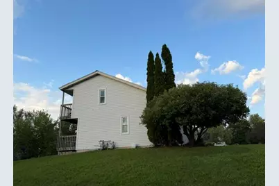 885 S Imperial Dr #889, Hartland, WI 53029 - Photo 4