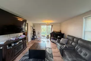 885 S Imperial Dr, Hartland, WI 53029 - Photo 30