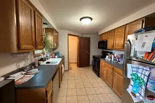 885 S Imperial Dr, Hartland, WI 53029 - Photo 32