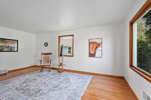 1621 Johnston Dr, Manitowoc, WI 54220 - Photo 10