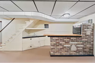 1621  Johnston Dr, Manitowoc, WI 54220 - Photo 24
