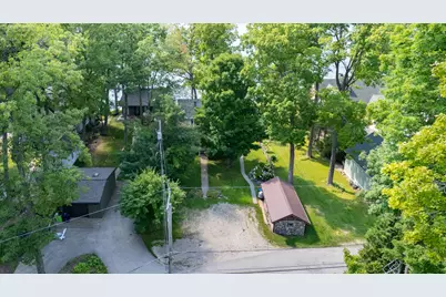 5831 S Hacker Dr, West Bend, WI 53095 - Photo 12